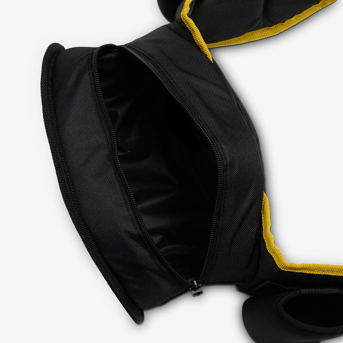 dc-super-heroes-batmantm-belt-fanny-pack-cooler-l5 00027936-O2.jpg